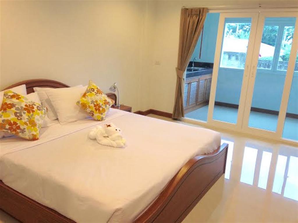 Siray House Aparthotel Phuket Buitenkant foto