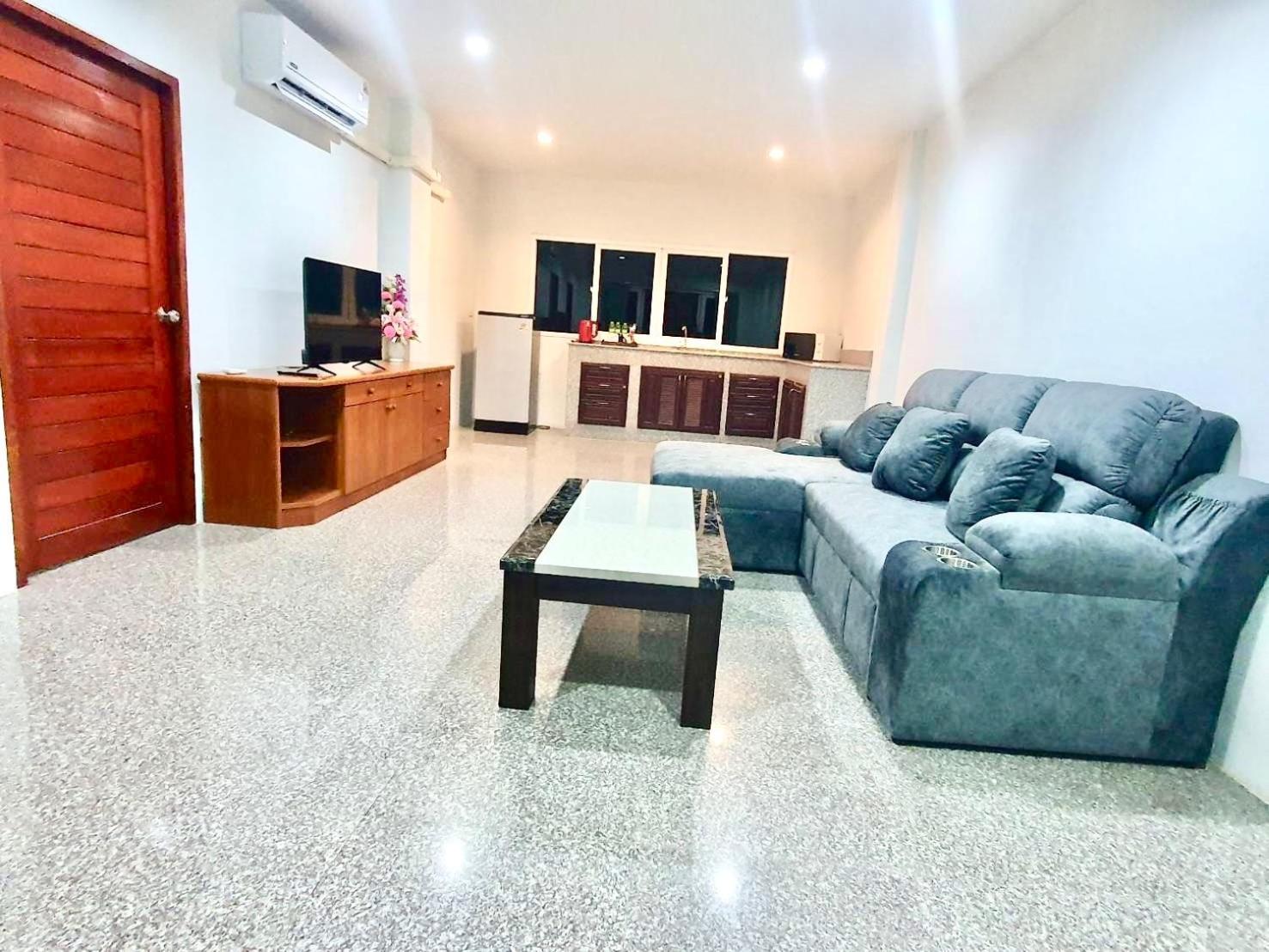 Siray House Aparthotel Phuket Buitenkant foto
